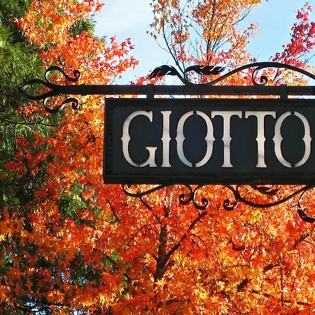 Ξενοδοχείο Giotto Park